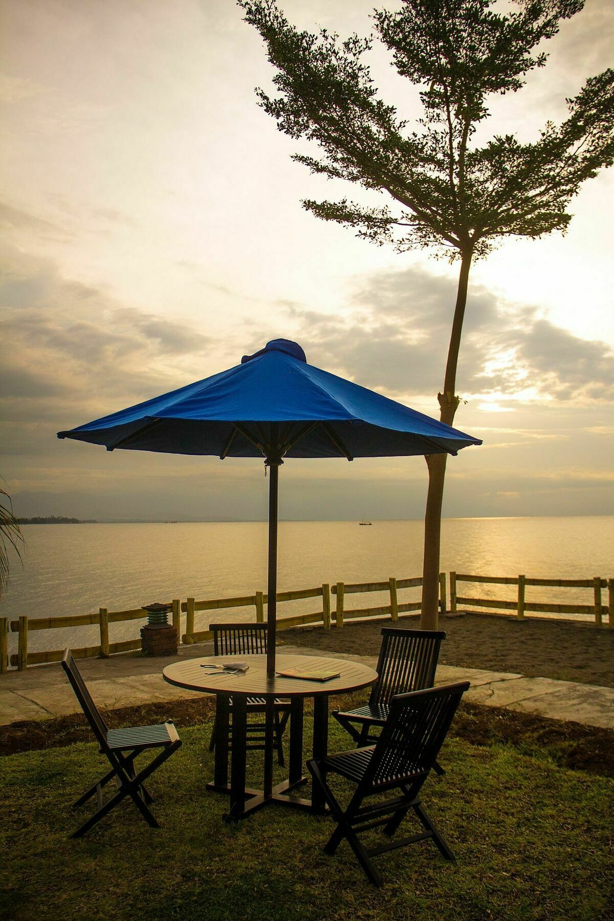Lovina Beach Club & Resort Exterior foto
